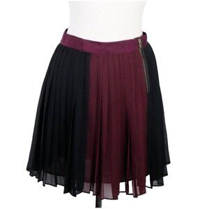 Club Monaco Women's Size 0 XS Black Maroon Pleated A-Line Mini-Skirt Gold Zipper